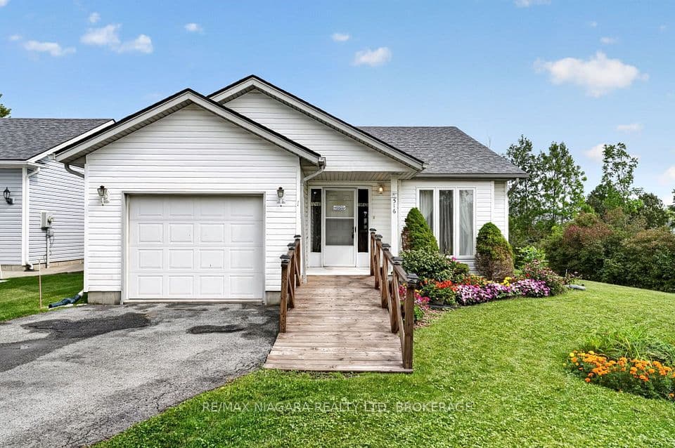 3033 Townline Road 516, Fort Erie, ON L0S 1S1 – main photo