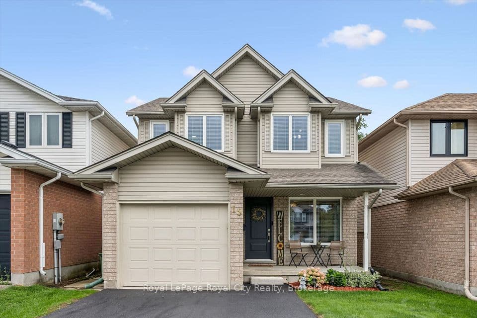 15 Trailbrook Lane, Guelph, ON N1E 7B6 – main photo
