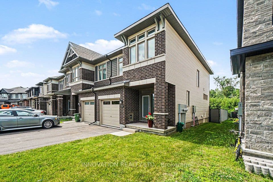 159 Wabikon Crescent, Blossom Park - Airport and Area, ON K1X 0H8 – main photo