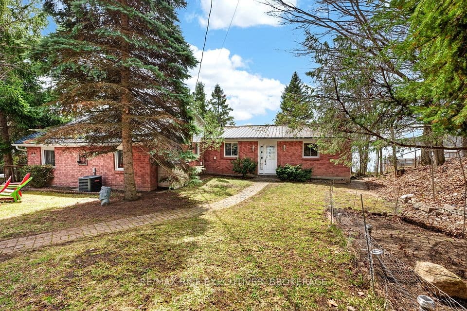 3481 Buck Point Lane, Frontenac, ON K0H 1X0 – main photo