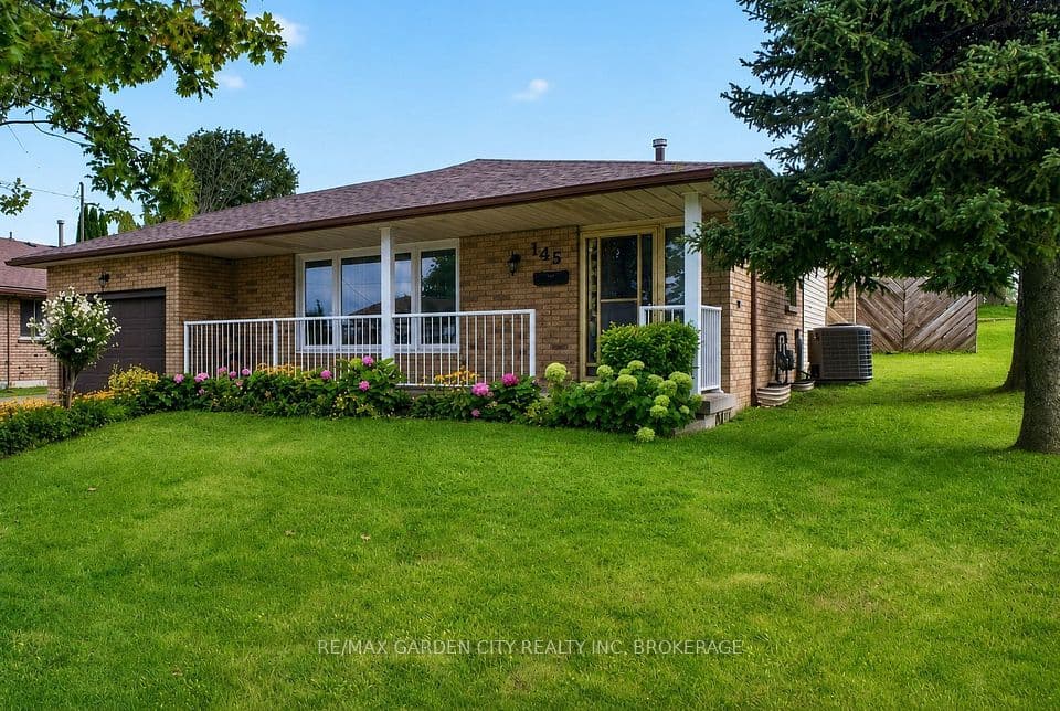 145 Adis Avenue, Hamilton, ON L9C 6T9 – photo 3