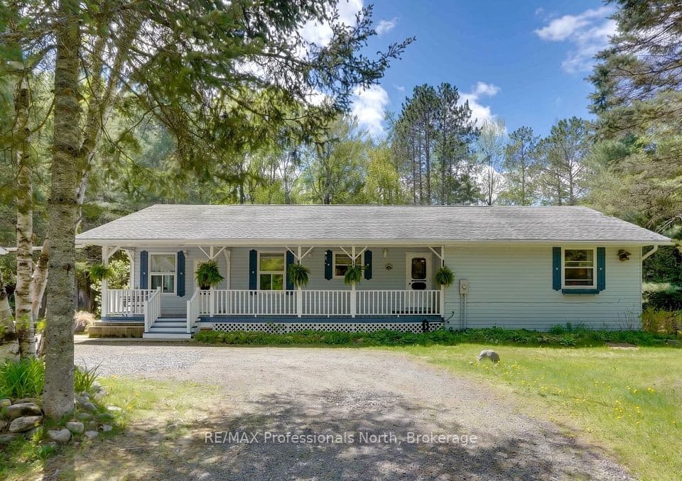 2593 Brunel Road, Huntsville, ON P1H 2J3 – main photo