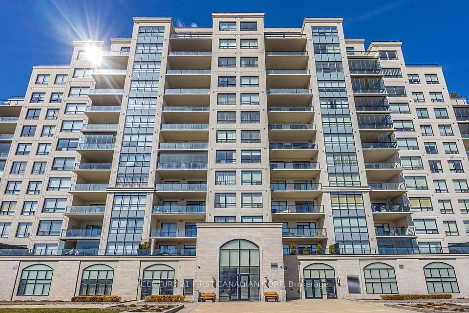 240 Village Walk Boulevard 605, London North, ON N6G 0P6 – main photo