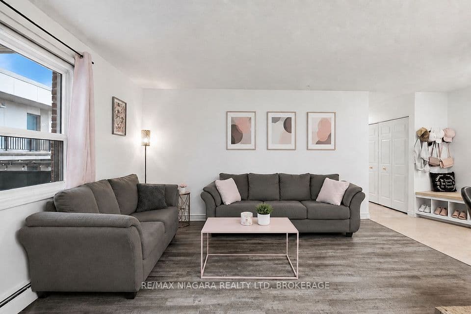 264 OAKDALE Avenue 308, St. Catharines, ON L2P 2K4 – photo 3