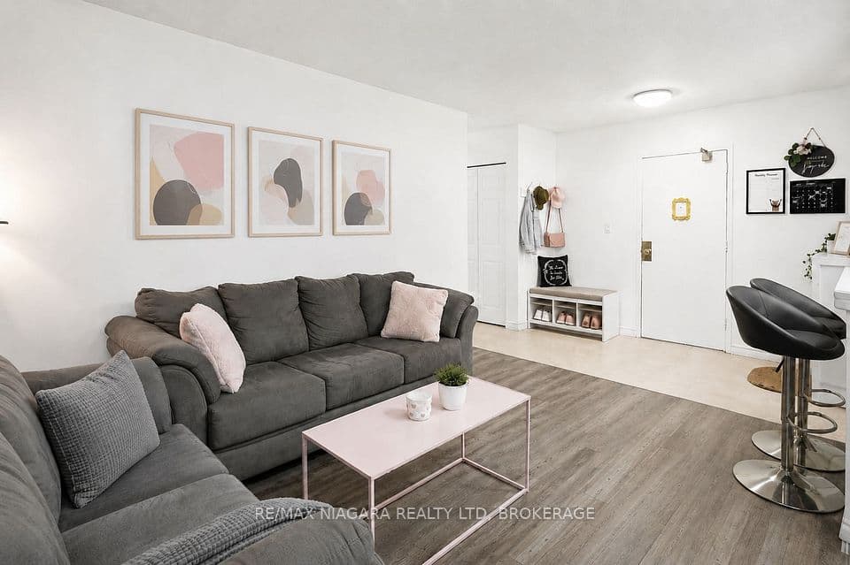 264 OAKDALE Avenue 308, St. Catharines, ON L2P 2K4 – photo 2