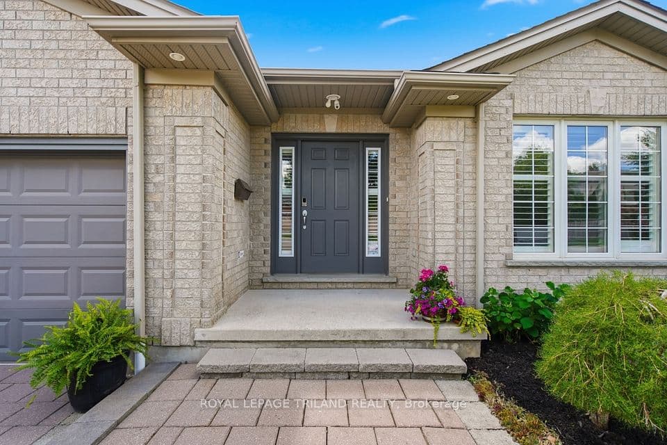 1731 Fiddlehead Place, London North, ON N6G 5M6 – photo 3
