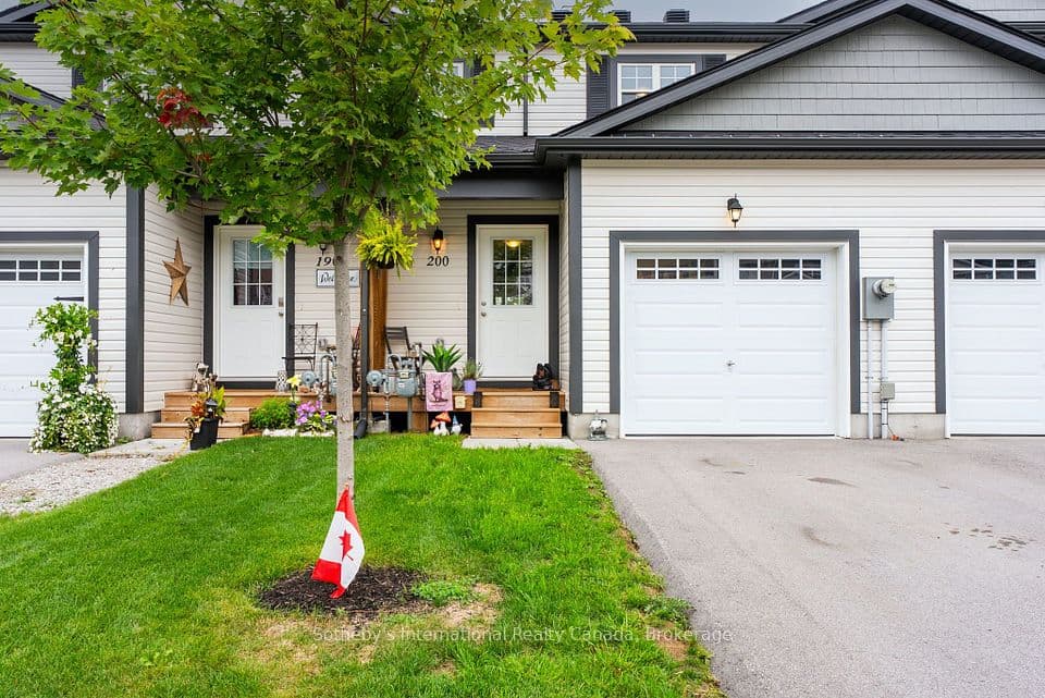 200 Daffodil Court, Gravenhurst, ON P1P 0B8 – photo 2