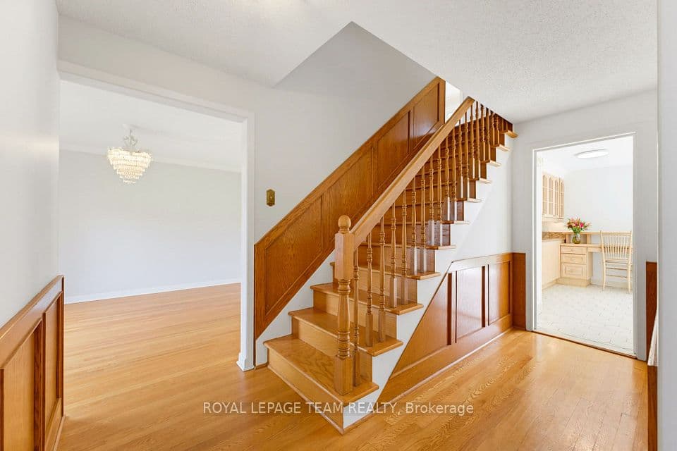 115 Beaver Ridge, Cityview - Parkwoods Hills - Rideau Shore, ON K2E 6E5 – photo 3