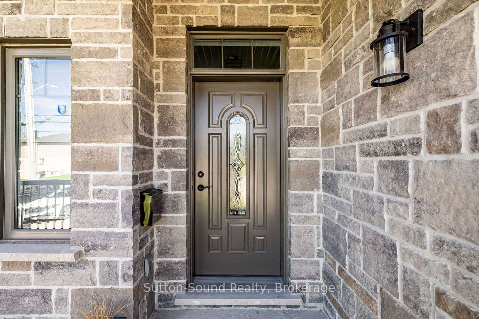 2545 9th Avenue E, Owen Sound, ON N4K 3H4 – photo 2