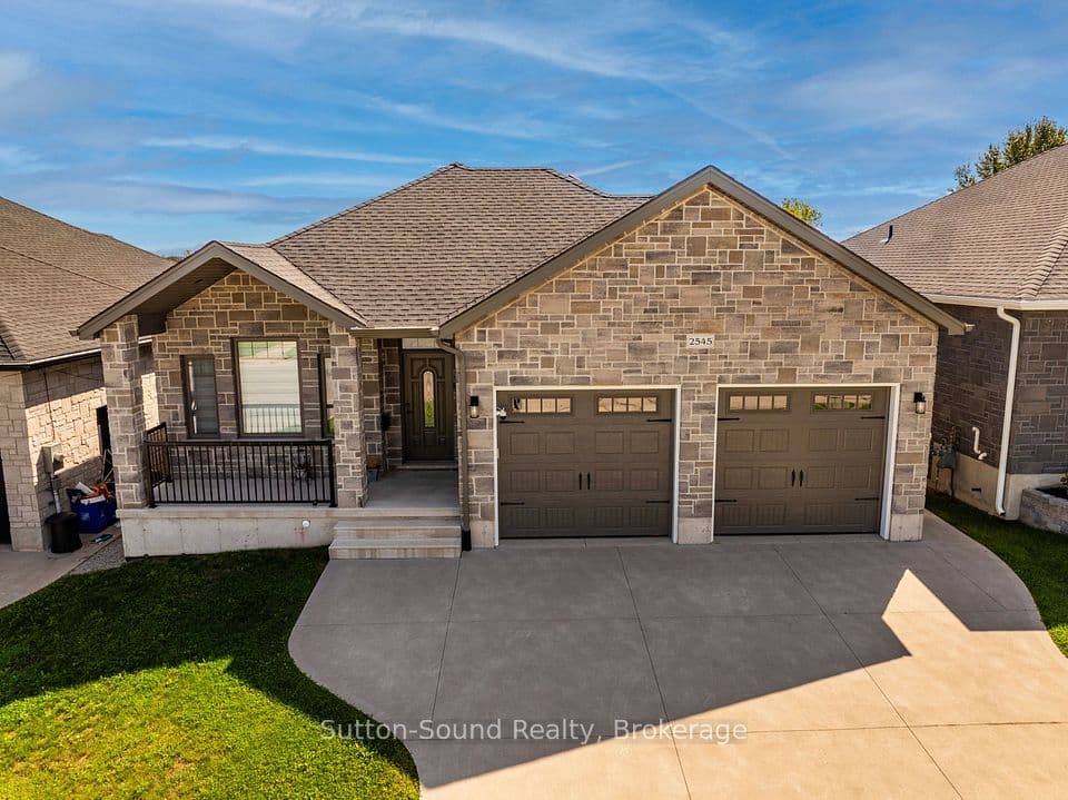2545 9th Avenue E, Owen Sound, ON N4K 3H4 – main photo