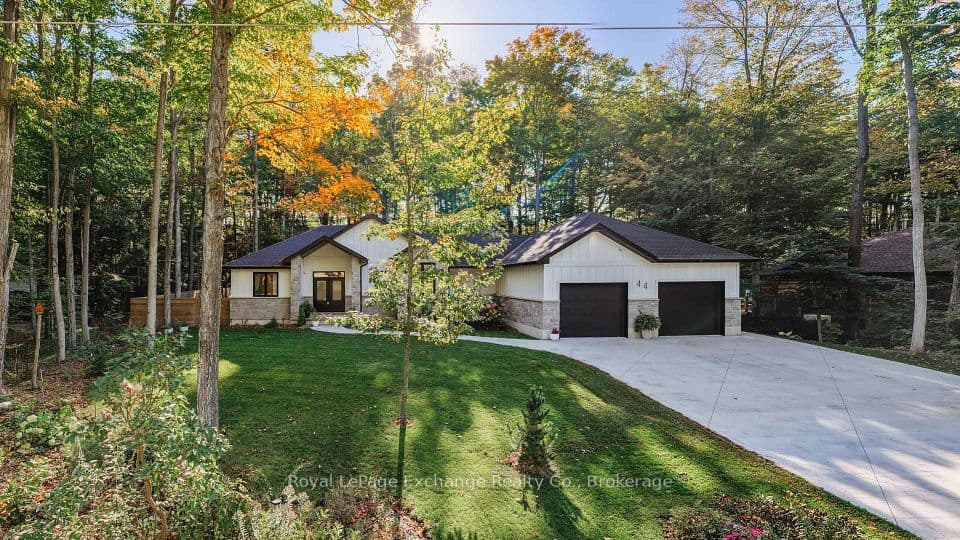 44 Blairs Trail, Huron-Kinloss, ON N2Z 0B3 – main photo