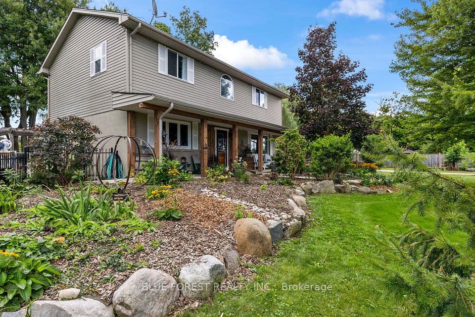 21948 Adelaide Street N, Middlesex Centre, ON N0M 1C0 – photo 2