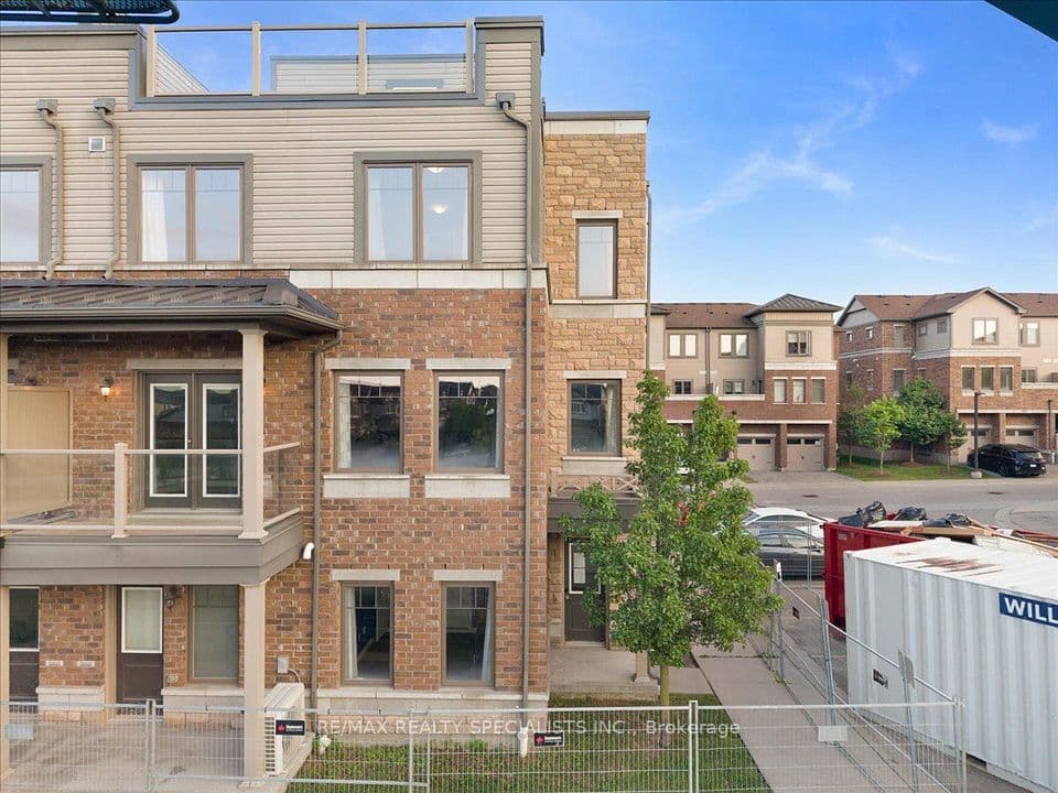 70 Willowrun Drive E8, Kitchener, ON N2A 0J3 – photo 2