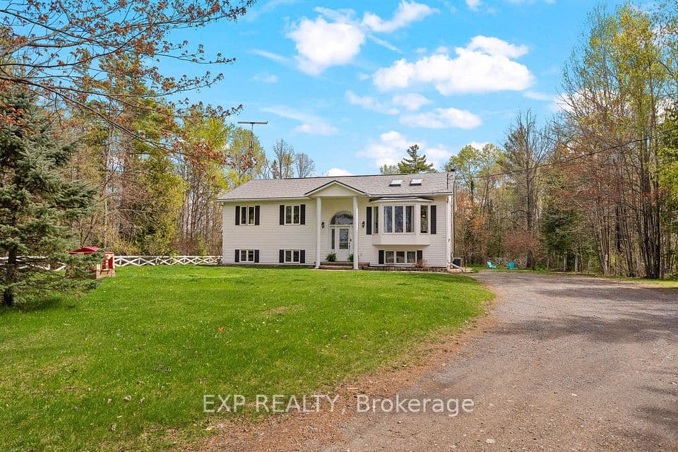 1348 Scheel Drive, McNab/Braeside, ON K0A 1G0 – main photo