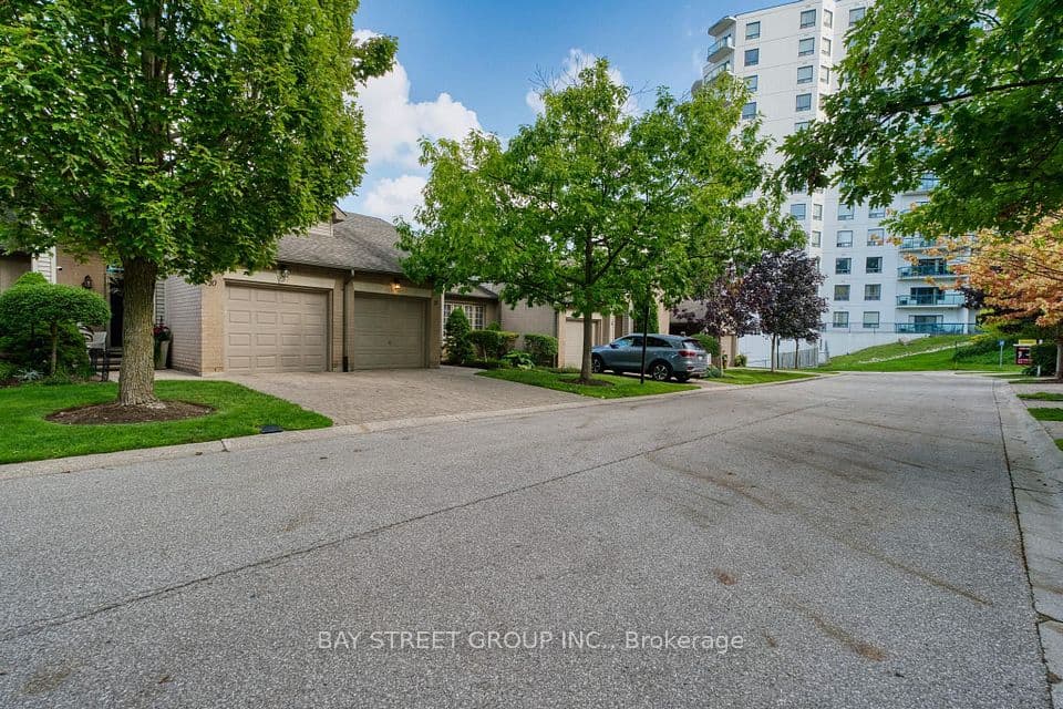 270 North Centre Road 11, London North, ON N6G 5E2 – photo 2