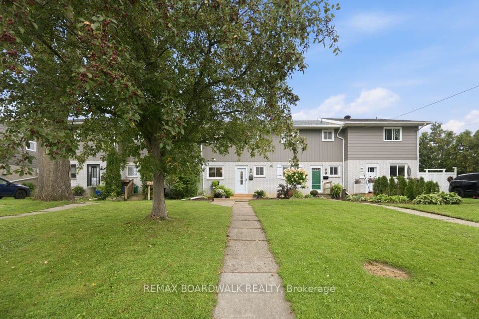11 Maple Avenue, Brockville, ON K6V 1Y3 – photo 2