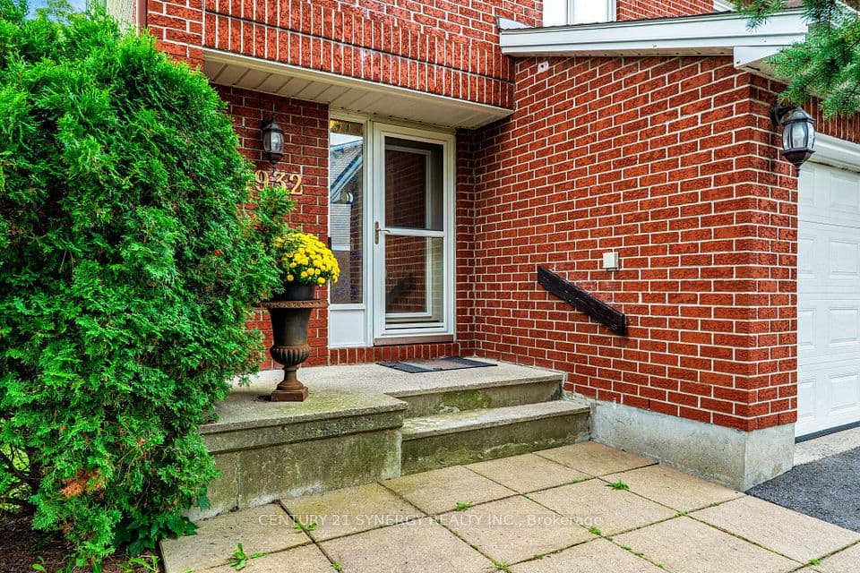 1932 Ashmont Street, Orleans - Convent Glen and Area, ON K1C 7B9 – photo 2