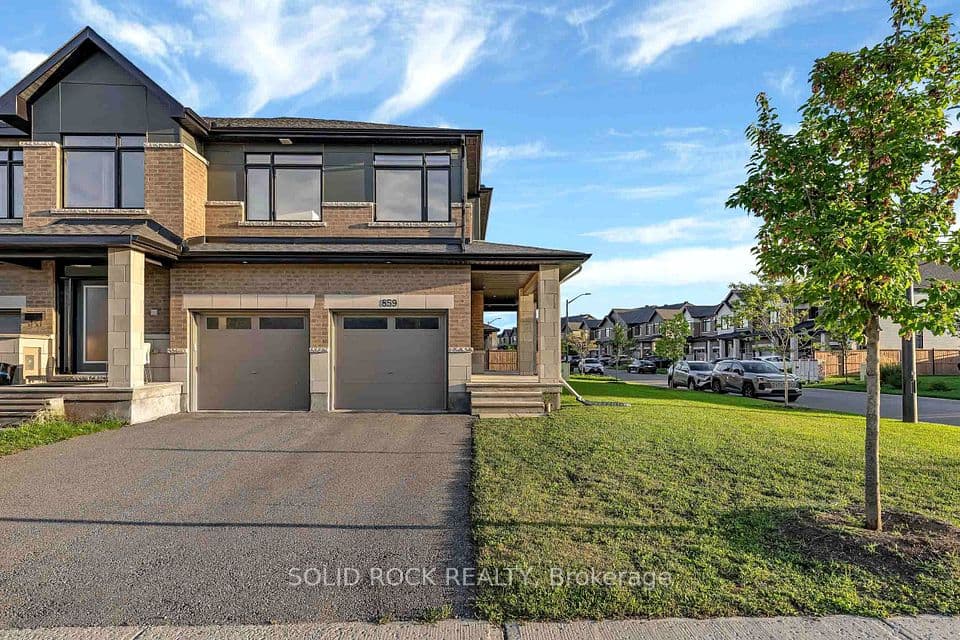 859 E Solarium Avenue E, Blossom Park - Airport and Area, ON K4M 0H1 – main photo