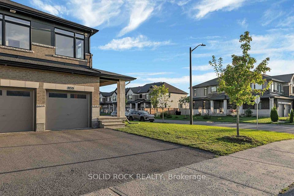 859 E Solarium Avenue E, Blossom Park - Airport and Area, ON K4M 0H1 – photo 2