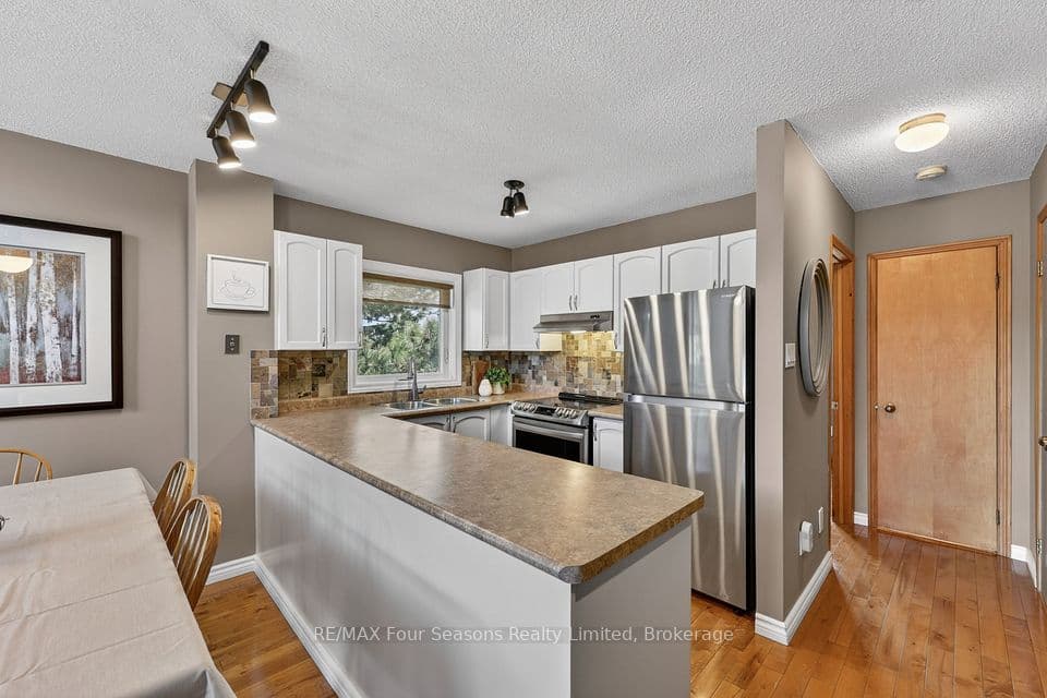 104 Kellie's Way 21, Blue Mountains, ON L9Y 0L5 – photo 2
