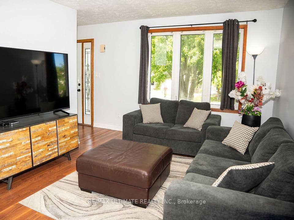 1139 15th Street E B, Owen Sound, ON N4K 5V7 – photo 2