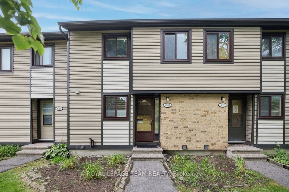 6801 Bilberry Drive, Orleans - Convent Glen and Area, ON K1C 2E8 – main photo