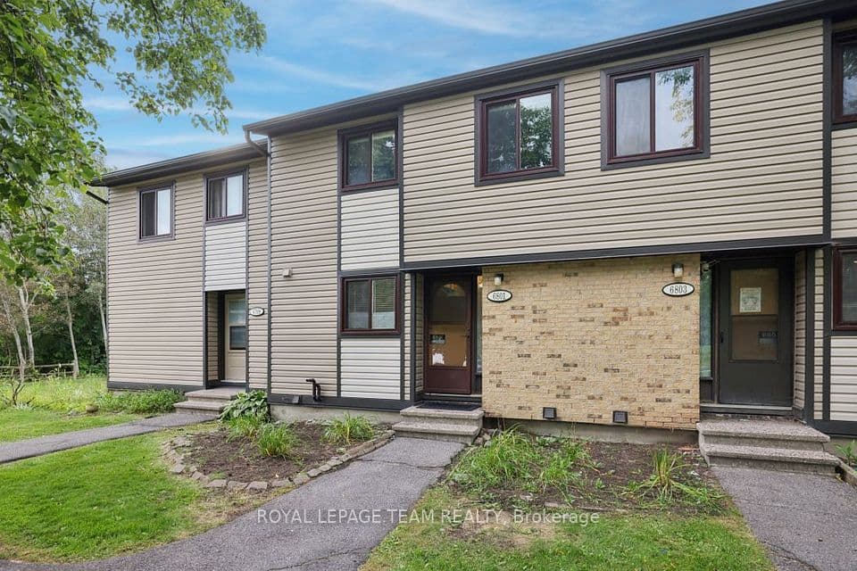 6801 Bilberry Drive, Orleans - Convent Glen and Area, ON K1C 2E8 – photo 2