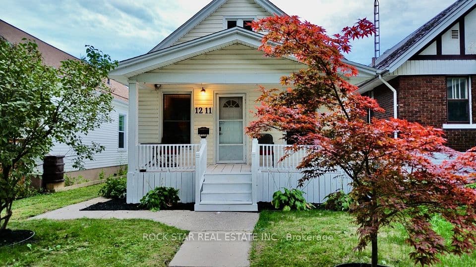 1211 Lincoln Road, Windsor, ON N8Y 2H9 – photo 2