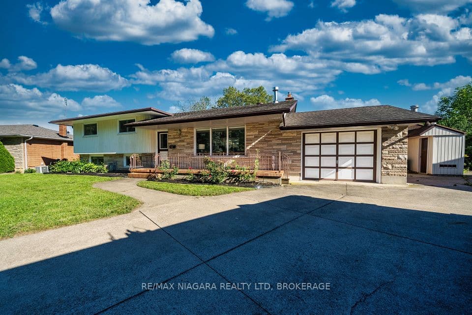 8 Fernwood Terrace, St. Catharines, ON L2T 3W5 – photo 2