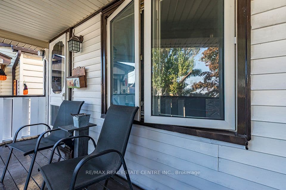 23 Frederick Avenue, Hamilton, ON L8H 4K1 – photo 3
