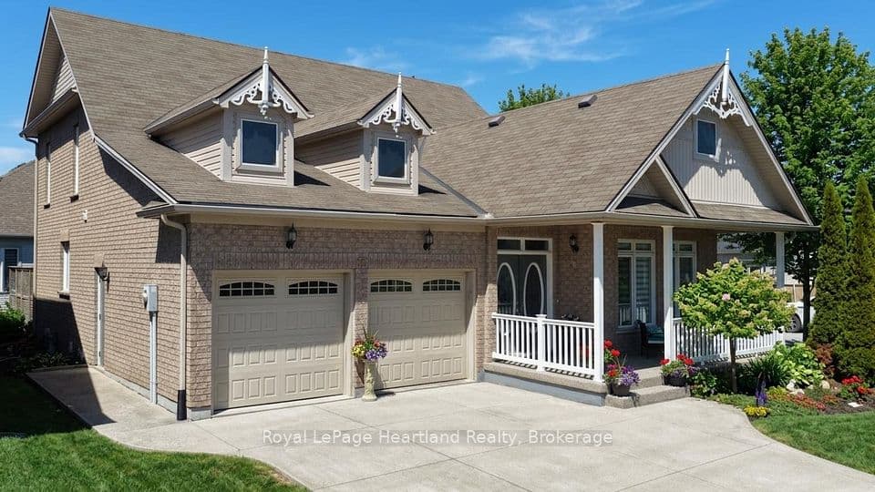 10 Macpherson Avenue, Huron East, ON N0K 1W0 – photo 3