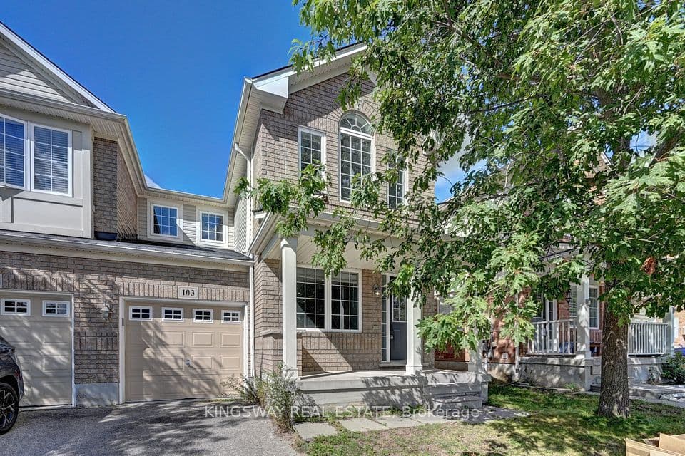 103 Blackbird Circle, Cambridge, ON N3C 0A9 – main photo