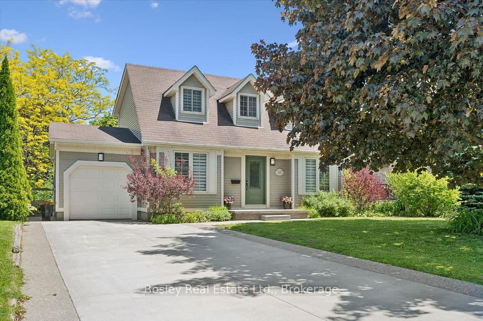 52 Stirling MacGregor Drive, Cambridge, ON N1S 4N5 – photo 2