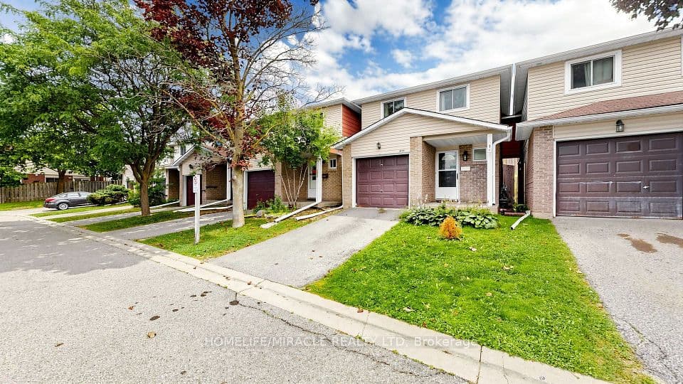 304 Bluevale Street B, Waterloo, ON N2J 4G3 – main photo