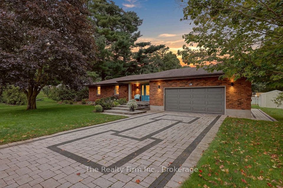 19 Wellington Street W, Norwich, ON N0J 1R0 – main photo