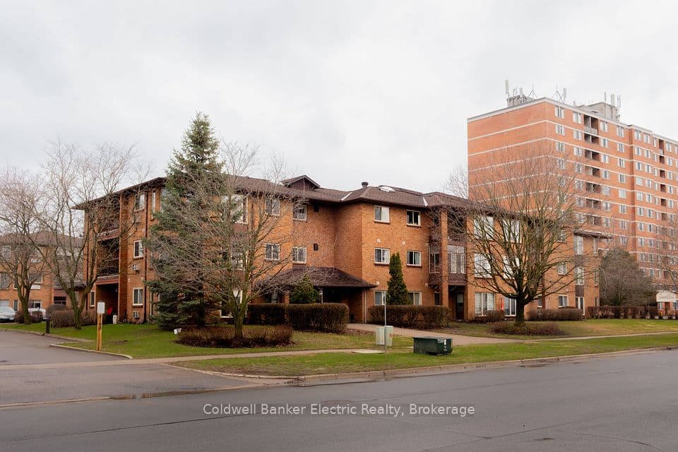 2185 Walker Avenue 105, Peterborough, ON K9L 1T6 – main photo