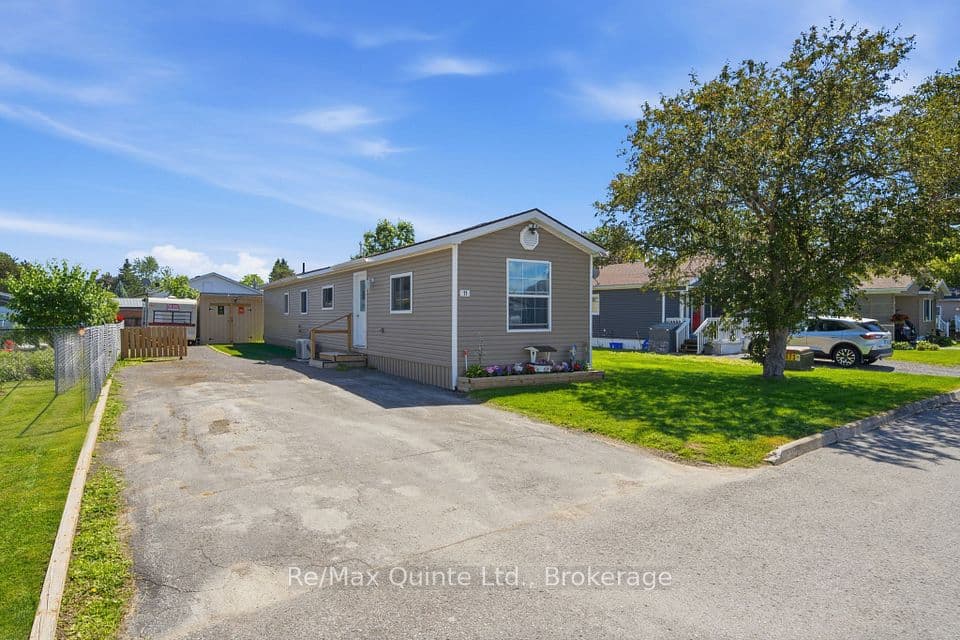 11 GROUSE Lane, Quinte West, ON K8N 4Z3 – main photo