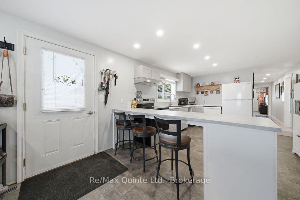 11 GROUSE Lane, Quinte West, ON K8N 4Z3 – photo 3