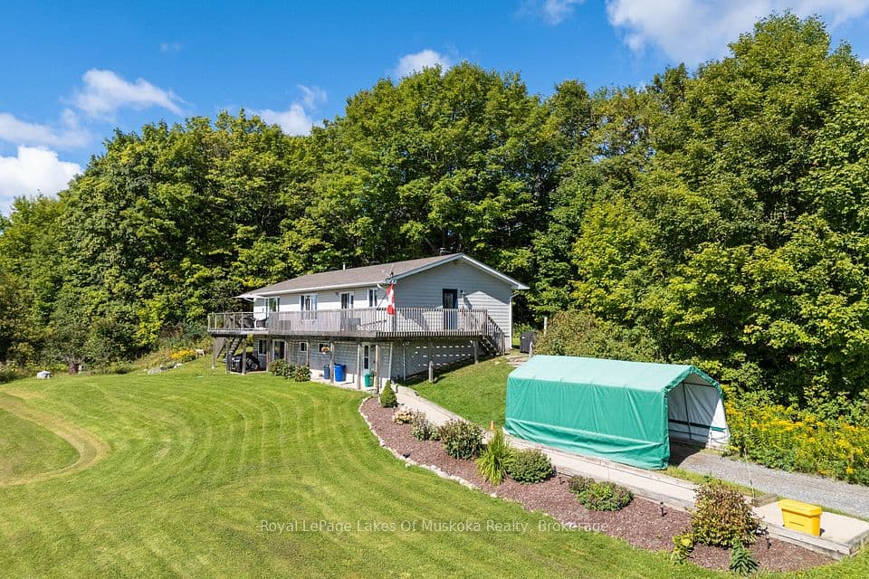 382 60 Highway, Huntsville, ON P1H 1B6 – main photo