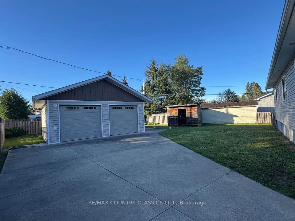 89 Sprucedale Street, Highlands East, ON K0L 1M0 – photo 3