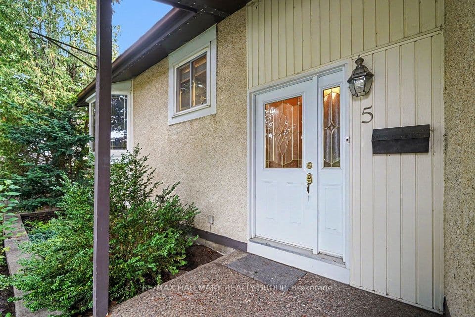 5 Lansfield Way, Tanglewood - Grenfell Glen - Pineglen, ON K2G 3V7 – photo 3