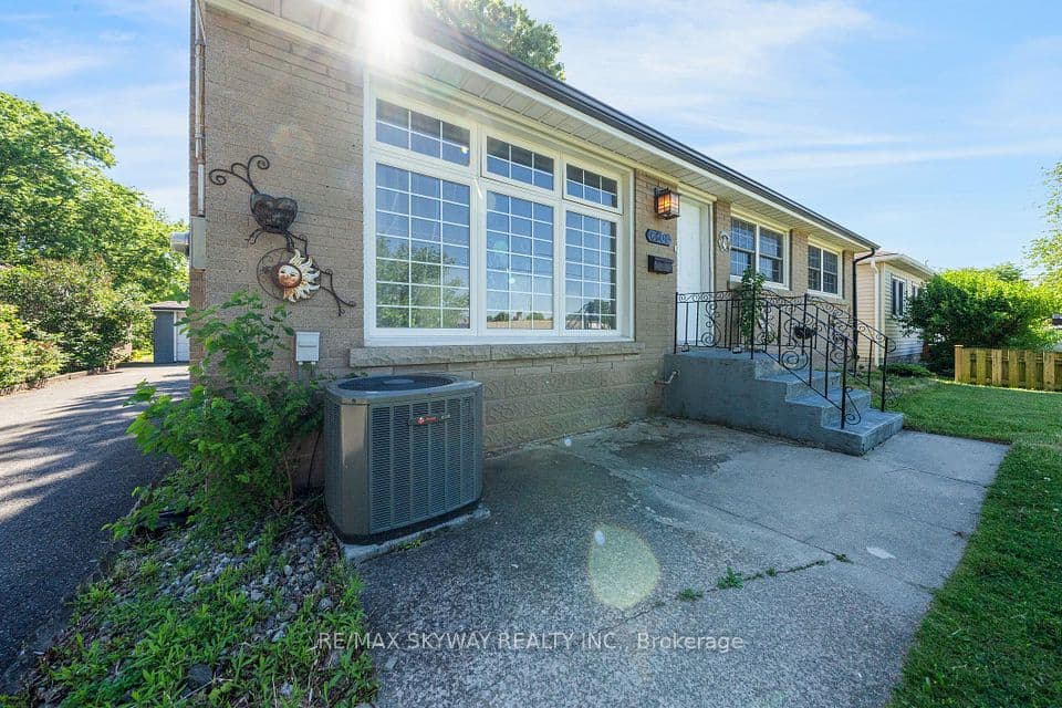 6604 Locus Avenue, Niagara Falls, ON L2G 4K7 – photo 2