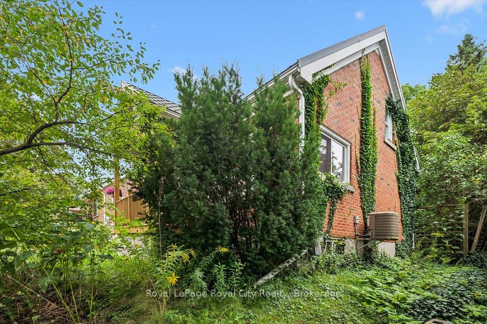 194 Grove Street, Guelph, ON N1E 2W7 – photo 3