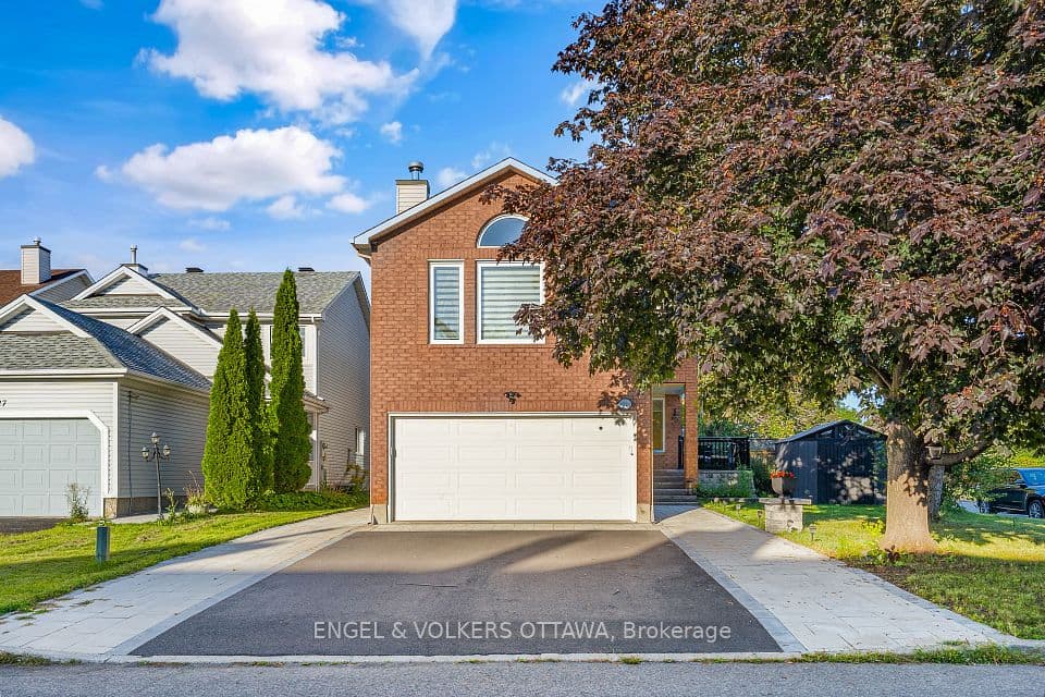 6529 Tooney Drive, Orleans - Convent Glen and Area, ON K1C 7G9 – main photo