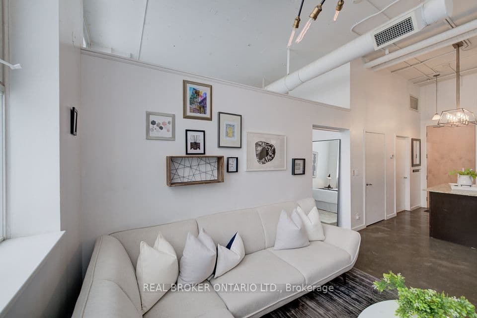 410 King Street W 126, Kitchener, ON N2G 1C3 – photo 3