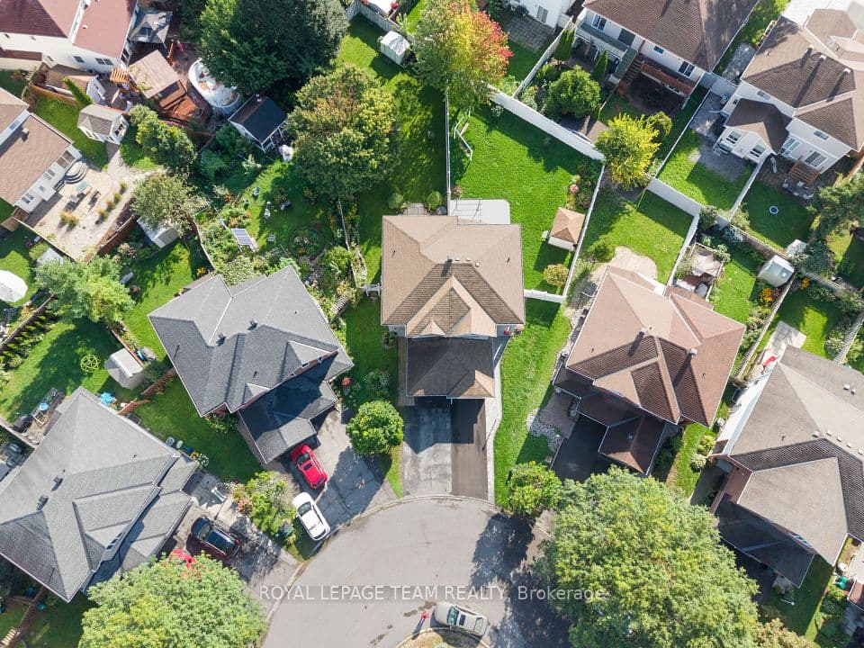 36 Saffron Court, Barrhaven, ON K2J 4R7 – photo 2
