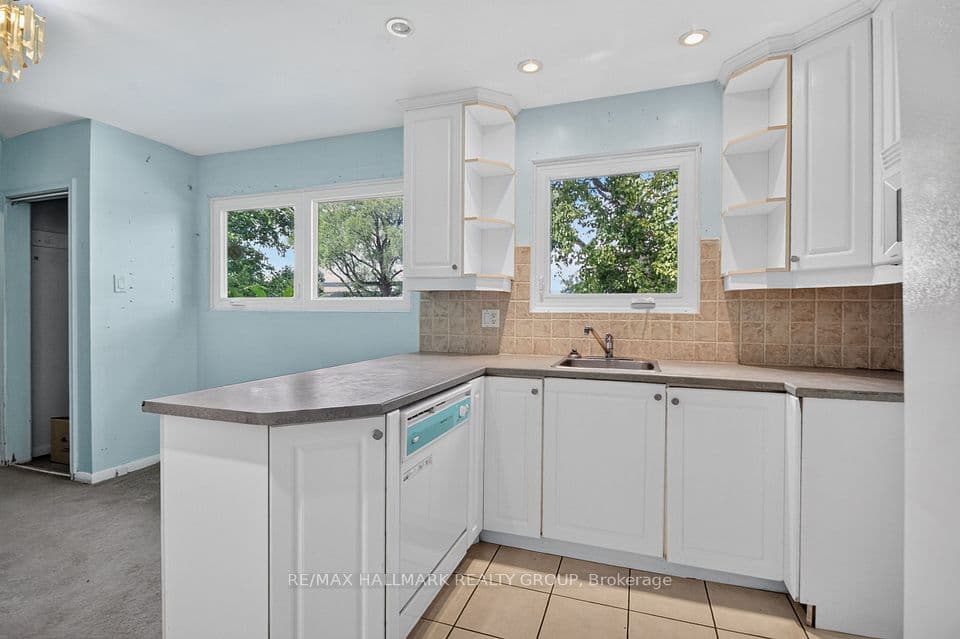 118 Knoxdale Road, South of Baseline to Knoxdale, ON K2G 1A7 – photo 3