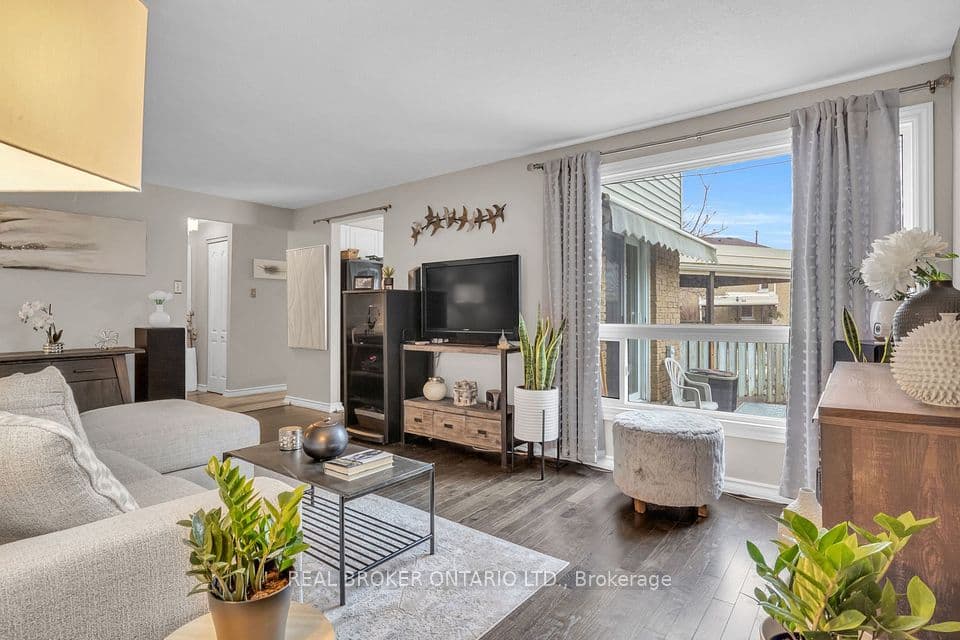 415 Morgan Avenue 15, Kitchener, ON N2A 2V6 – main photo