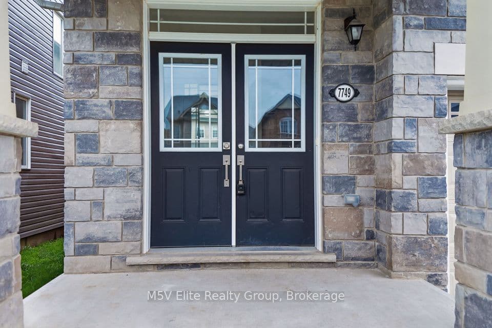 7749 Shagbark Avenue, Niagara Falls, ON L2H 3R9 – photo 3