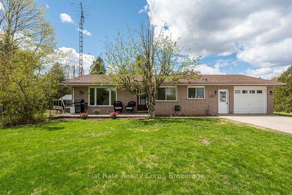 2086 McCrackens Landing Road, Douro-Dummer, ON K0L 2H0 – main photo